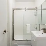 Apartment 444-2e Modern 2br Hell's Kitchen