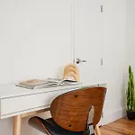 Apartment 444-2e Modern 2br Hell's Kitchen New York