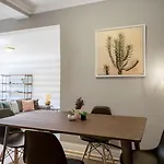 Gorgeous Roomy W Village 1br W Doorman Nyc-131 Apartment *