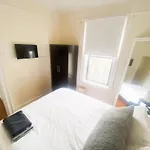 Apartment 2 Bedrooms Entire Beautiful In Williamsburg!