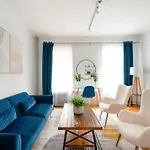 61-2a Large 1br In Upper East Side Apartment