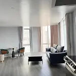 Starlight Hotel Near Lga Airport