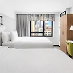 Hotel Fairfield & By Marriott Manhattan/times Square South 4*