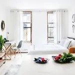 1597-6 Luxury Upper East Side W&d