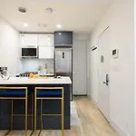 1597-12 New Prime Ues Wd In Unit Apartment