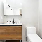 149bk-202 New 1br In Prime Greenpoint Bk New York