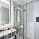 Nova Brooklyn Hotel