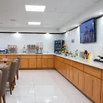 Lic Plaza 3*