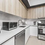 Top Notch 2Br Minutes From Central Park