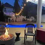 Resort Like Home In Nyc W/5 Bedrooms And Pool