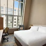 Hilton Garden Times Square South Hotel 3*