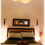 Hipsters Cove Guest house 3*