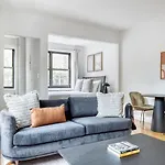 Ues Studio W Elevator Nr Bloomingdales Nyc-640