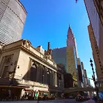 Iroquois Times Square Hotel 5*