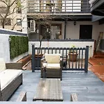 26-3a Gramercy W D Outdoor Courtyard * New York