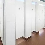 Hi