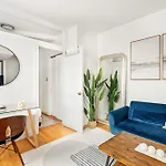 139-3e West Village 1br Value Apartment New York