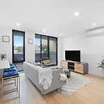 149bk-501 New Prime Greenpoint 2br Wd In Unit Apartment *