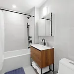 149bk-501 New Prime Greenpoint 2br Wd In Unit Apartment New York