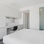 Apartment Financial District 1br W Wd Gym Elevator Nyc-1368 *