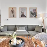 Prime Nyc Waterfront Gem