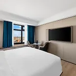 Ly Hotel New York