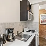 1Br Gorgeous Apt In Lenox Hill!