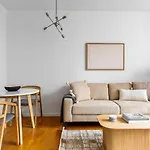 Blueground Hells Kitchen Gym Wd Nr Museum Nyc-1435