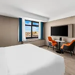 Ly Hotel 2*
