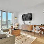 Prime Nyc Waterfront Gem