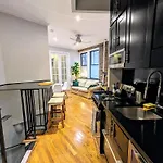 Lovely Room At 3 Bedroom Apt At The Heart Of East Village