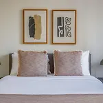 Midtown East 2br W Gym Doorman Wd Nr Parks Nyc-1206