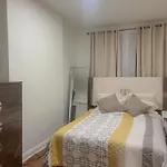 2 Bedroom Bliss In College Point Apartment *