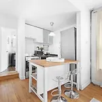 139-2e West Village 1br Value * New York