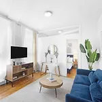 139-2e West Village 1br Value * New York