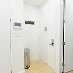 Apartment 1597-1 Large W D In The Unit Prime Ues *
