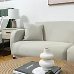 74-1A New Studio In Prime Uws - Gym In Building