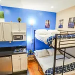 Empire Broadway Retreats Apartment *
