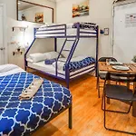 Apartment Empire Broadway Retreats *