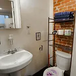 Apartment Empire Broadway Retreats