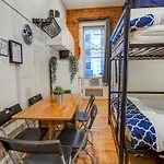 Apartment Empire Broadway Retreats New York