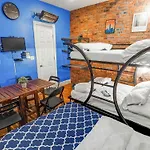 Apartment Empire Broadway Retreats *