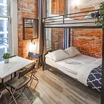 Empire Broadway Retreats Apartment