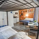 Apartment Empire Broadway Retreats New York