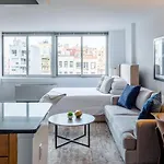 Apartment Landing - Modern With Amazing Amenities