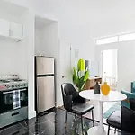 444-2c Newly Renovated 1br In Hell's Kitchen