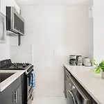 1597-phn Ph Duplex -private Outdoor Deck W D Apartment
