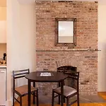 Gorgeous Apartment For 2 In Nyc