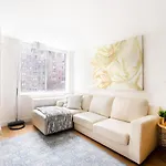 Immaculate 2Bd 2Ba At Ues