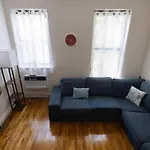 Comfortable 1-Bedroom Apt In Manhattan